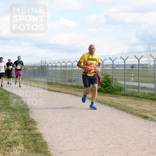 14.09.2025 - Airport Race Dr. Thomas Lammeyer http://msf.ph/oto/8871103 14.09.2025 12:15:39 Laufen 2005 meine-sportfotos.de