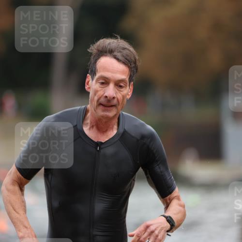 14.09.2025 - Stadtparktriathlon Michael Strokosch http://msf.ph/oto/8871114 14.09.2025 11:31:14 Schwimmen 1027, 1101 meine-sportfotos.de