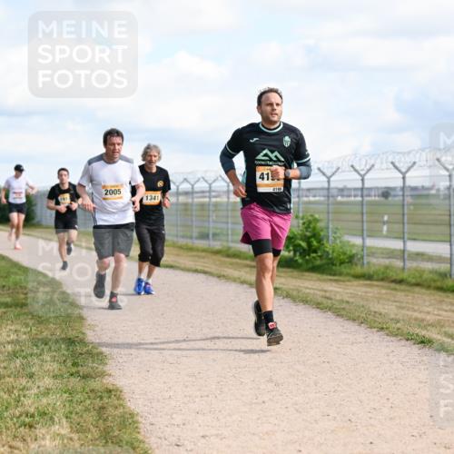 14.09.2025 - Airport Race Dr. Thomas Lammeyer http://msf.ph/oto/8871168 14.09.2025 12:15:45 Laufen 191, 2005, 1341, 41, 4195 meine-sportfotos.de