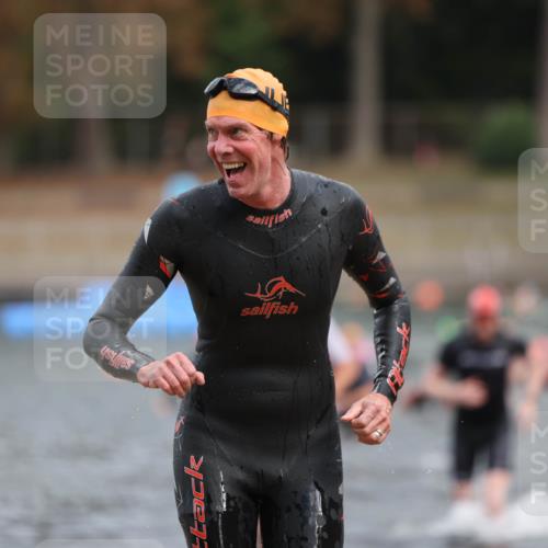 14.09.2025 - Stadtparktriathlon Michael Strokosch http://msf.ph/oto/8871182 14.09.2025 11:31:42 Schwimmen 1025, 1039, 1062, 1107 meine-sportfotos.de