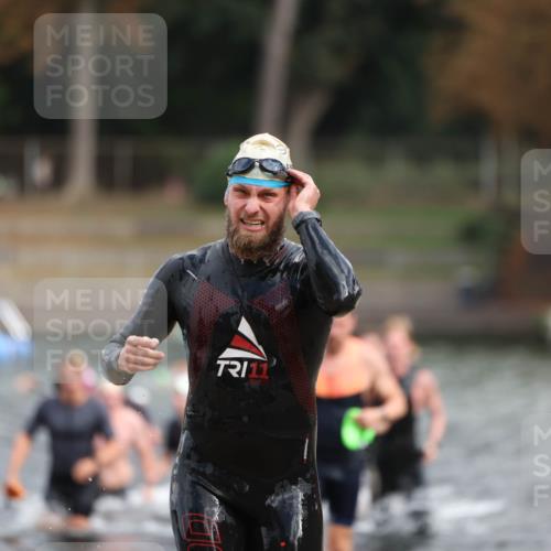 14.09.2025 - Stadtparktriathlon Michael Strokosch http://msf.ph/oto/8871214 14.09.2025 11:31:53 Schwimmen 1033, 1039, 1040, 1043, 1077, 1080, 1091, 1107 meine-sportfotos.de