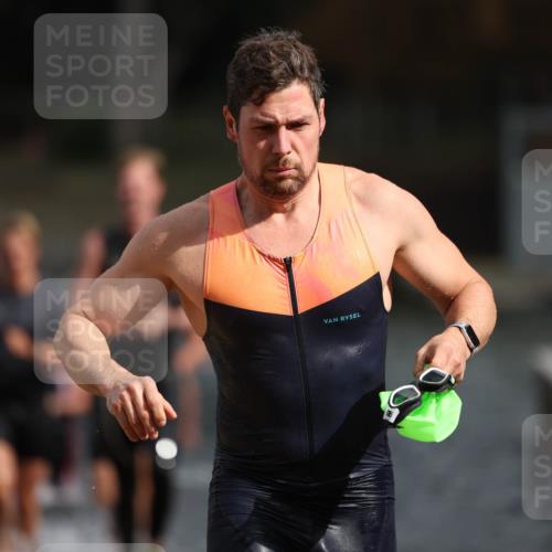 14.09.2025 - Stadtparktriathlon Michael Strokosch http://msf.ph/oto/8871233 14.09.2025 11:31:58 Schwimmen 1033, 1040, 1043, 1073, 1077, 1080, 1091, 1102, 1107 meine-sportfotos.de