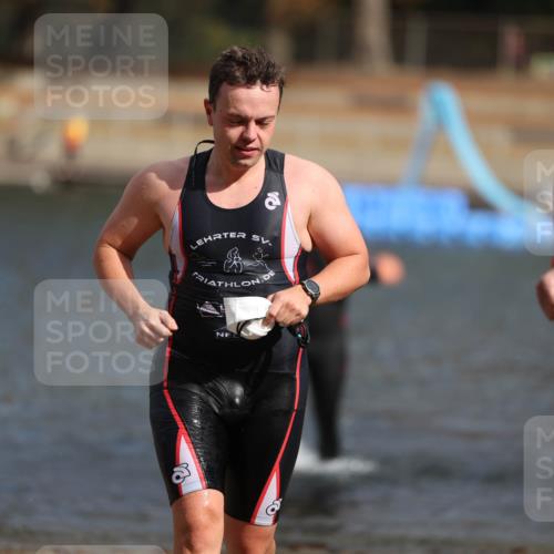 14.09.2025 - Stadtparktriathlon Michael Strokosch http://msf.ph/oto/8871253 14.09.2025 11:32:06 Schwimmen 1033, 1040, 1043, 1046, 1047, 1073, 1080, 1102 meine-sportfotos.de