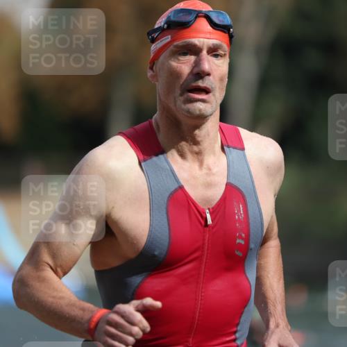 14.09.2025 - Stadtparktriathlon Michael Strokosch http://msf.ph/oto/8871257 14.09.2025 11:32:07 Schwimmen 1033, 1040, 1046, 1047, 1073, 1080, 1102 meine-sportfotos.de