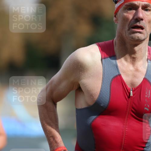 14.09.2025 - Stadtparktriathlon Michael Strokosch http://msf.ph/oto/8871259 14.09.2025 11:32:08 Schwimmen 1046, 1047, 1073, 1102 meine-sportfotos.de