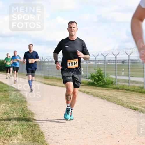 14.09.2025 - Airport Race Dr. Thomas Lammeyer http://msf.ph/oto/8871303 14.09.2025 12:15:53 Laufen 14, 1514 meine-sportfotos.de