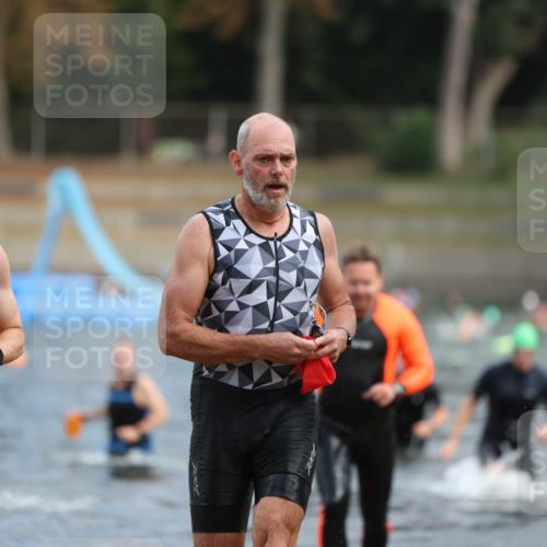 14.09.2025 - Stadtparktriathlon Michael Strokosch http://msf.ph/oto/8871305 14.09.2025 11:32:34 Schwimmen 1031, 1054, 1063, 1064, 1086, 1087, 1088, 1095 meine-sportfotos.de