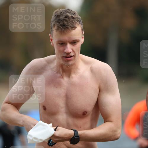 14.09.2025 - Stadtparktriathlon Michael Strokosch http://msf.ph/oto/8871318 14.09.2025 11:32:37 Schwimmen 1031, 1063, 1064, 1086, 1087, 1088 meine-sportfotos.de