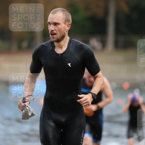14.09.2025 - Stadtparktriathlon Michael Strokosch http://msf.ph/oto/8871332 14.09.2025 11:32:43 Schwimmen 1026, 1031, 1063, 1086, 1087 meine-sportfotos.de