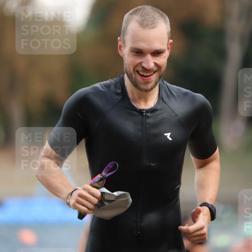 14.09.2025 - Stadtparktriathlon Michael Strokosch http://msf.ph/oto/8871337 14.09.2025 11:32:44 Schwimmen 1026, 1031, 1063, 1086 meine-sportfotos.de