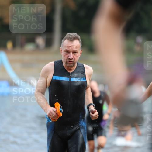 14.09.2025 - Stadtparktriathlon Michael Strokosch http://msf.ph/oto/8871338 14.09.2025 11:32:45 Schwimmen 1026, 1031, 1063, 1086 meine-sportfotos.de