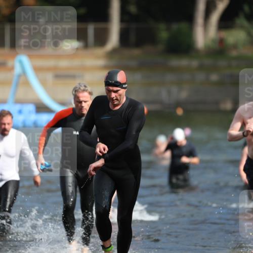 14.09.2025 - Stadtparktriathlon Michael Strokosch http://msf.ph/oto/8871582 14.09.2025 11:34:51 Schwimmen 789, 1055, 1066, 1085, 1098, 1117 meine-sportfotos.de