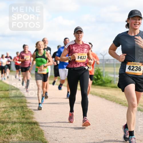 14.09.2025 - Airport Race Dr. Thomas Lammeyer http://msf.ph/oto/8871598 14.09.2025 12:16:11 Laufen 180, 1432, 4236 meine-sportfotos.de