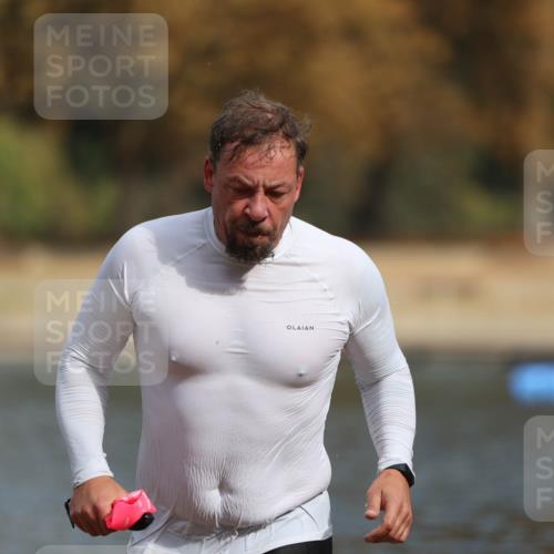 14.09.2025 - Stadtparktriathlon Michael Strokosch http://msf.ph/oto/8871614 14.09.2025 11:34:59 Schwimmen 1050, 1055, 1066, 1085, 1089, 1098, 1117 meine-sportfotos.de