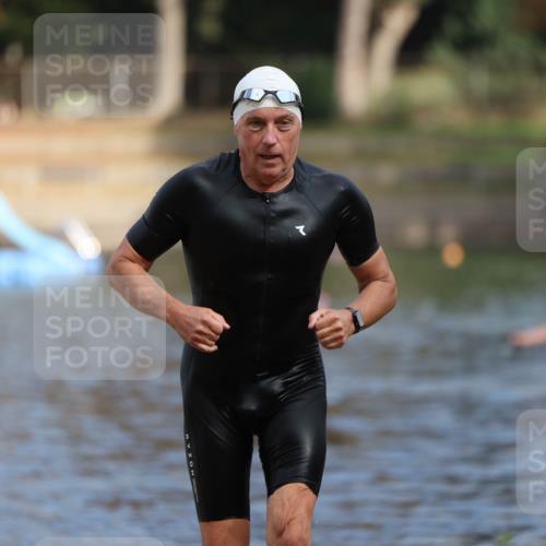 14.09.2025 - Stadtparktriathlon Michael Strokosch http://msf.ph/oto/8871662 14.09.2025 11:35:21 Schwimmen 1057 meine-sportfotos.de
