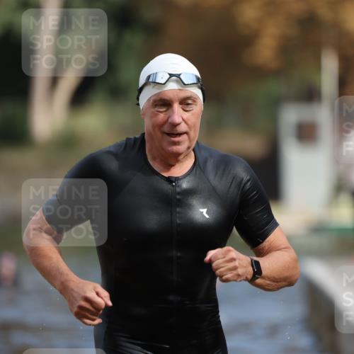 14.09.2025 - Stadtparktriathlon Michael Strokosch http://msf.ph/oto/8871670 14.09.2025 11:35:23 Schwimmen 1057 meine-sportfotos.de