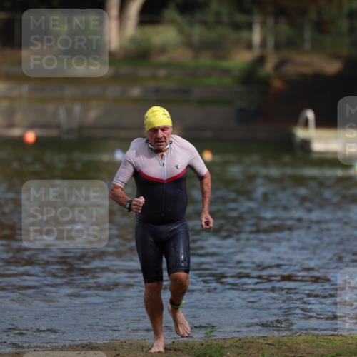 14.09.2025 - Stadtparktriathlon Michael Strokosch http://msf.ph/oto/8871704 14.09.2025 11:35:58 Schwimmen 1059 meine-sportfotos.de