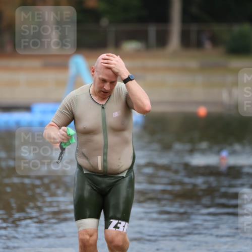 14.09.2025 - Stadtparktriathlon Michael Strokosch http://msf.ph/oto/8871728 14.09.2025 11:37:06 Schwimmen 1075 meine-sportfotos.de