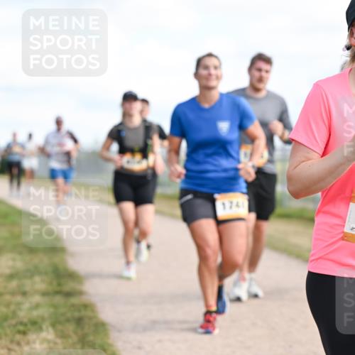 14.09.2025 - Airport Race Dr. Thomas Lammeyer http://msf.ph/oto/8871767 14.09.2025 12:16:21 Laufen 1741, 42, 1395 meine-sportfotos.de
