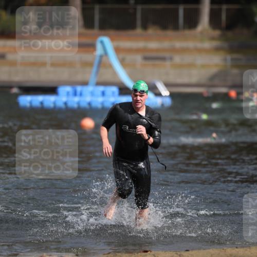 14.09.2025 - Stadtparktriathlon Michael Strokosch http://msf.ph/oto/8871896 14.09.2025 11:49:17 Schwimmen 1178 meine-sportfotos.de