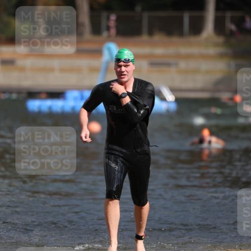 14.09.2025 - Stadtparktriathlon Michael Strokosch http://msf.ph/oto/8871902 14.09.2025 11:49:18 Schwimmen 1178 meine-sportfotos.de