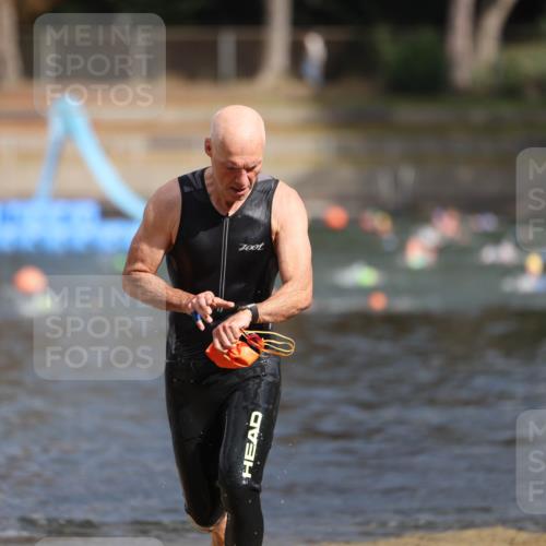 14.09.2025 - Stadtparktriathlon Michael Strokosch http://msf.ph/oto/8871925 14.09.2025 11:49:38 Schwimmen 1209 meine-sportfotos.de