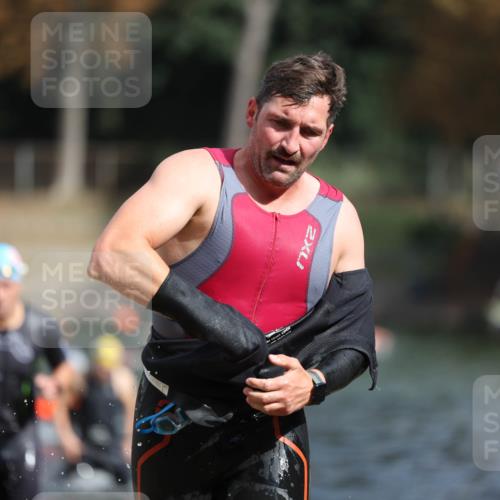14.09.2025 - Stadtparktriathlon Michael Strokosch http://msf.ph/oto/8872003 14.09.2025 11:50:20 Schwimmen 1162, 1168, 1186, 1188, 1194 meine-sportfotos.de