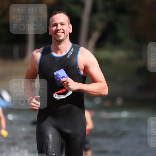 14.09.2025 - Stadtparktriathlon Michael Strokosch http://msf.ph/oto/8872223 14.09.2025 11:51:34 Schwimmen 1122, 1129, 1132, 1139, 1147, 1180, 1212 meine-sportfotos.de
