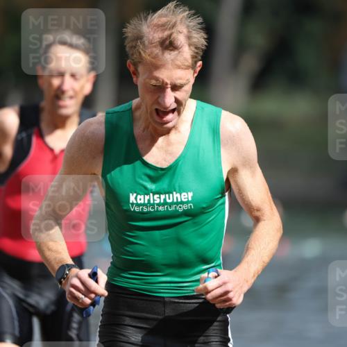 14.09.2025 - Stadtparktriathlon Michael Strokosch http://msf.ph/oto/8872247 14.09.2025 11:51:44 Schwimmen 1132, 1147, 1180, 1189 meine-sportfotos.de