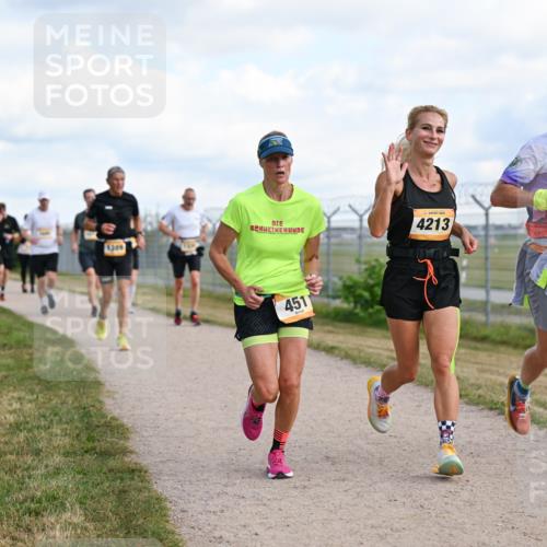 14.09.2025 - Airport Race Dr. Thomas Lammeyer http://msf.ph/oto/8872342 14.09.2025 12:17:00 Laufen 1389, 4213, 451, 1883, 1883 meine-sportfotos.de