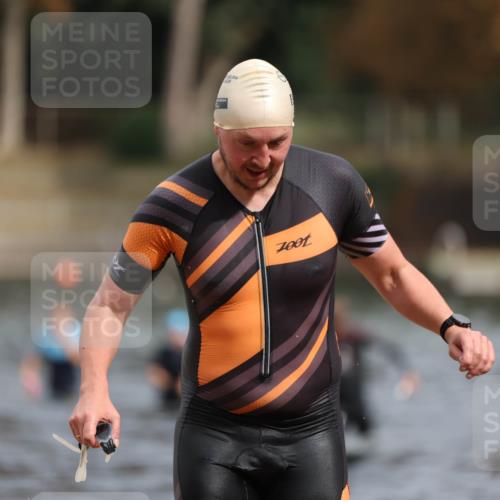 14.09.2025 - Stadtparktriathlon Michael Strokosch http://msf.ph/oto/8872613 14.09.2025 11:54:31 Schwimmen 1158, 1210 meine-sportfotos.de