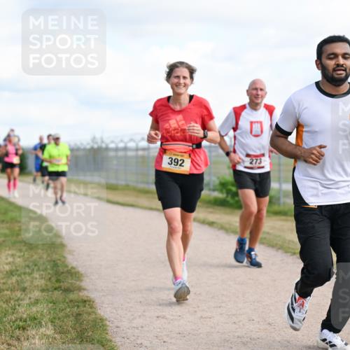 14.09.2025 - Airport Race Dr. Thomas Lammeyer http://msf.ph/oto/8873047 14.09.2025 12:17:46 Laufen 273, 392 meine-sportfotos.de