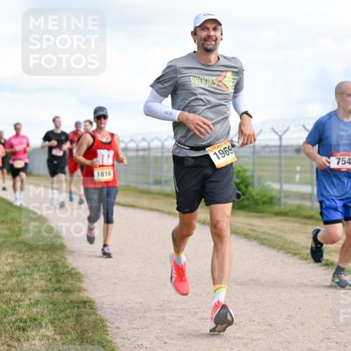 14.09.2025 - Airport Race Dr. Thomas Lammeyer http://msf.ph/oto/8873161 14.09.2025 12:17:54 Laufen 1816, 1969, 754 meine-sportfotos.de