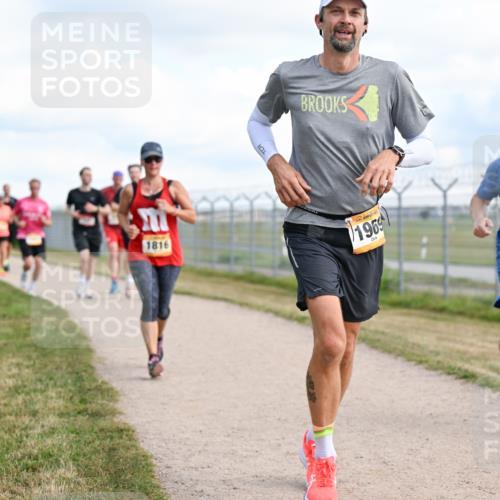 14.09.2025 - Airport Race Dr. Thomas Lammeyer http://msf.ph/oto/8873166 14.09.2025 12:17:55 Laufen 1816, 1969, 754 meine-sportfotos.de