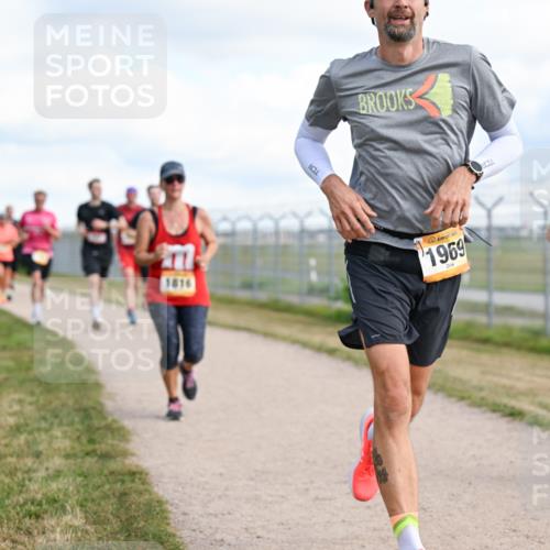14.09.2025 - Airport Race Dr. Thomas Lammeyer http://msf.ph/oto/8873169 14.09.2025 12:17:55 Laufen 1969, 54 meine-sportfotos.de