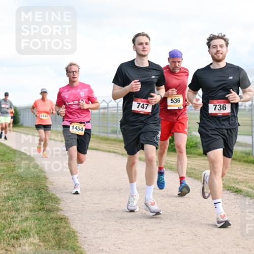 14.09.2025 - Airport Race Dr. Thomas Lammeyer http://msf.ph/oto/8873246 14.09.2025 12:17:59 Laufen 1184, 1454, 747, 536, 536, 736 meine-sportfotos.de