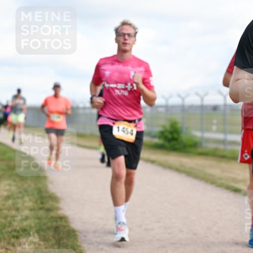 14.09.2025 - Airport Race Dr. Thomas Lammeyer http://msf.ph/oto/8873271 14.09.2025 12:18:00 Laufen 1454, 747 meine-sportfotos.de