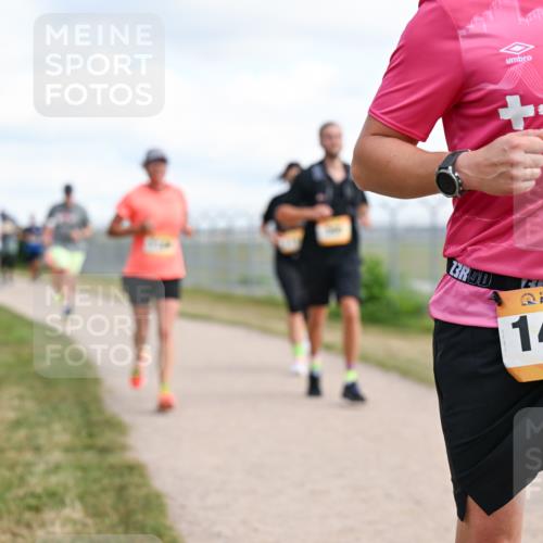 14.09.2025 - Airport Race Dr. Thomas Lammeyer http://msf.ph/oto/8873293 14.09.2025 12:18:01 Laufen 42, 1454 meine-sportfotos.de