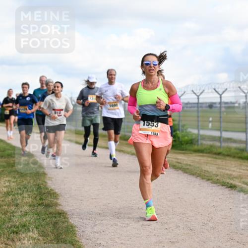 14.09.2025 - Airport Race Dr. Thomas Lammeyer http://msf.ph/oto/8873410 14.09.2025 12:18:08 Laufen 1436, 910, 131, 1698, 1553, 1553 meine-sportfotos.de