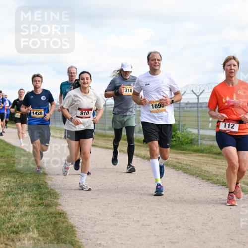 14.09.2025 - Airport Race Dr. Thomas Lammeyer http://msf.ph/oto/8873436 14.09.2025 12:18:10 Laufen 1428, 910, 501, 318, 1698, 112 meine-sportfotos.de