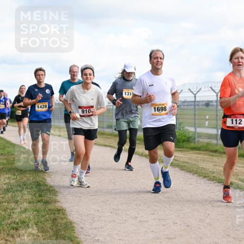 14.09.2025 - Airport Race Dr. Thomas Lammeyer http://msf.ph/oto/8873437 14.09.2025 12:18:10 Laufen 1428, 910, 1318, 1698, 112 meine-sportfotos.de