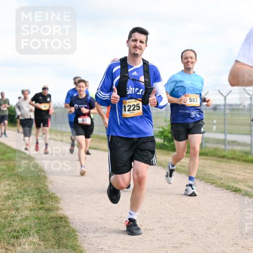 14.09.2025 - Airport Race Dr. Thomas Lammeyer http://msf.ph/oto/8873564 14.09.2025 12:18:17 Laufen 583, 61, 1225, 05, 120 meine-sportfotos.de