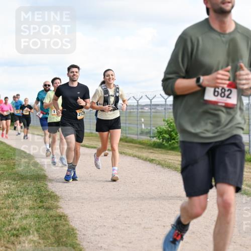 14.09.2025 - Airport Race Dr. Thomas Lammeyer http://msf.ph/oto/8873711 14.09.2025 12:18:26 Laufen 2129, 682 meine-sportfotos.de