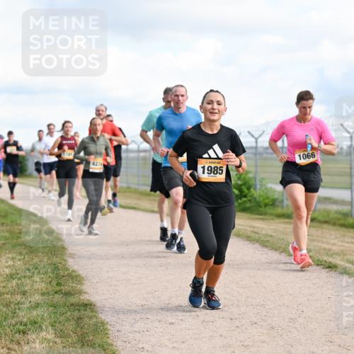 14.09.2025 - Airport Race Dr. Thomas Lammeyer http://msf.ph/oto/8873823 14.09.2025 12:18:33 Laufen 4274, 1985, 1066 meine-sportfotos.de