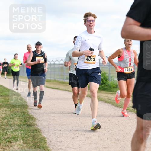 14.09.2025 - Airport Race Dr. Thomas Lammeyer http://msf.ph/oto/8873905 14.09.2025 12:18:38 Laufen 24, 4013, 1253, 60 meine-sportfotos.de
