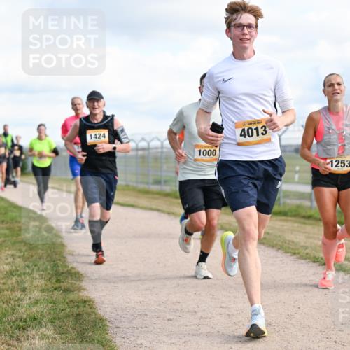 14.09.2025 - Airport Race Dr. Thomas Lammeyer http://msf.ph/oto/8873913 14.09.2025 12:18:39 Laufen 1424, 1000, 4013, 1253 meine-sportfotos.de