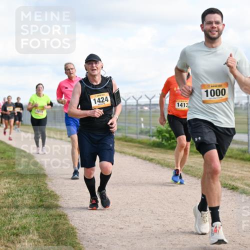 14.09.2025 - Airport Race Dr. Thomas Lammeyer http://msf.ph/oto/8873925 14.09.2025 12:18:40 Laufen 1872, 1424, 1413, 1000, 14 meine-sportfotos.de