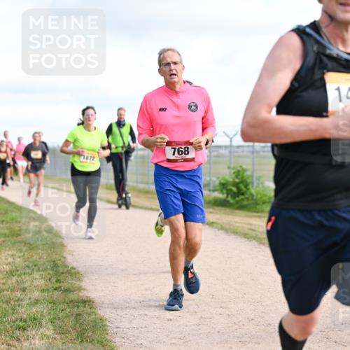 14.09.2025 - Airport Race Dr. Thomas Lammeyer http://msf.ph/oto/8873956 14.09.2025 12:18:41 Laufen 1872, 768, 1424, 14 meine-sportfotos.de