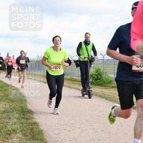 14.09.2025 - Airport Race Dr. Thomas Lammeyer http://msf.ph/oto/8873986 14.09.2025 12:18:43 Laufen 2057, 1872, 604, 76 meine-sportfotos.de