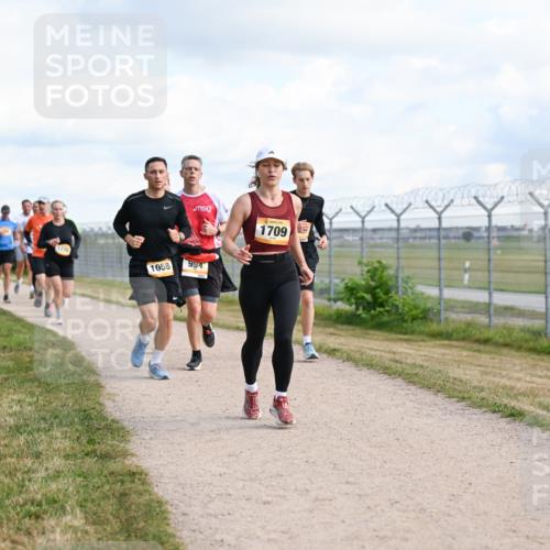 14.09.2025 - Airport Race Dr. Thomas Lammeyer http://msf.ph/oto/8874084 14.09.2025 12:18:48 Laufen 1058, 1709, 994 meine-sportfotos.de